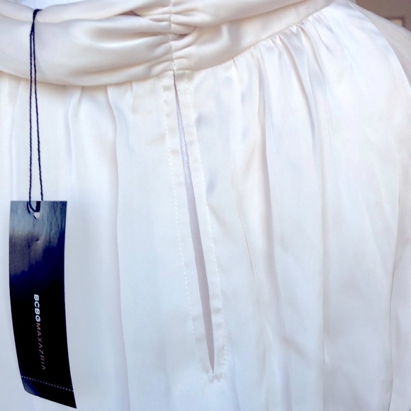 NWT bcbgmaxazria silky satin tops w/bow - Picture 7 of 7